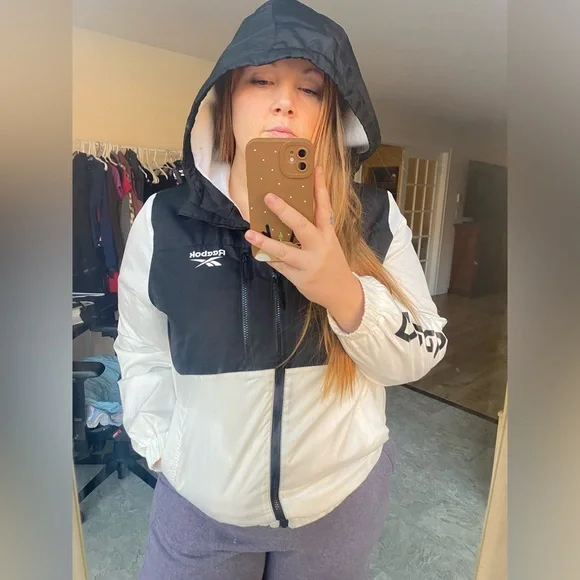 Reebok jacket - Picture 2 of 5